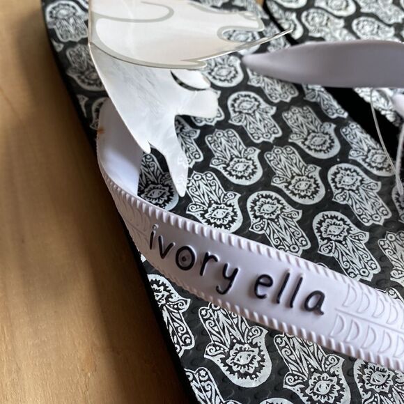 Ivory Ella Thong Sandals - Picture 2 of 6